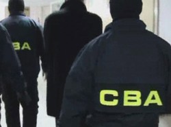 Kto zabrał CBA sto tysięcy złotych?