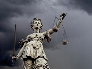 sądy, sprawiedliwość