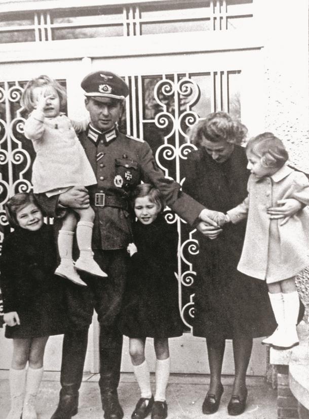 Rodzina Léona Degrelle’a, Belgia, 19 kwietnia 1943 r.