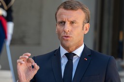 Tour de France à la Macron. Prezydent chce wrócić do roli symbolu reform i odrodzenia Francji