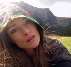 Zdjęcie z bratem i klasyczne selfie. Oto, co Bachleda Curuś publikuje w sieci [FOTO]