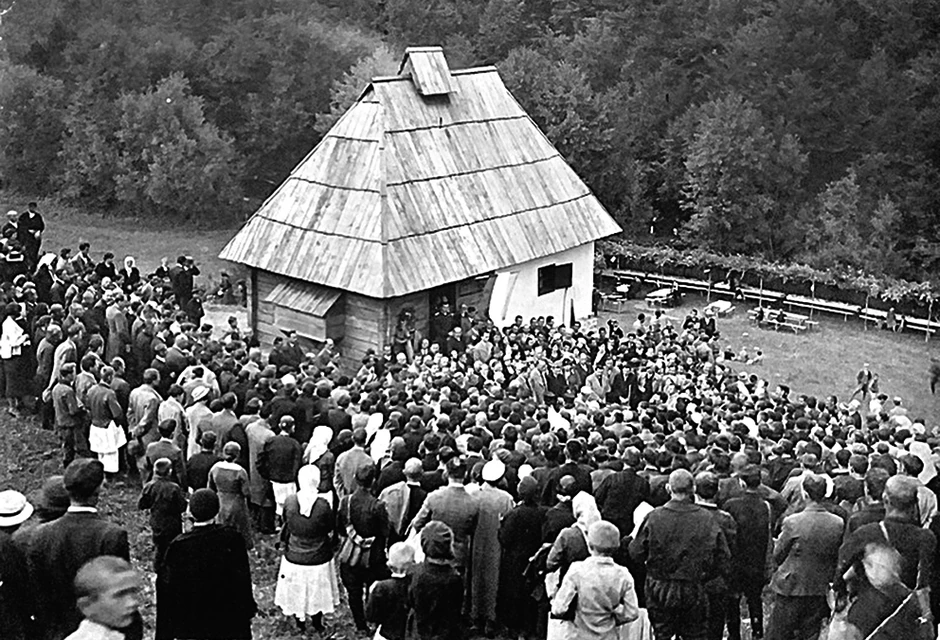 Najpre je održavan ispred Vukove kuće 