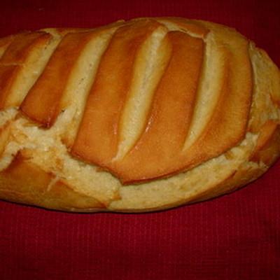 Vajas-tejes kenyér
