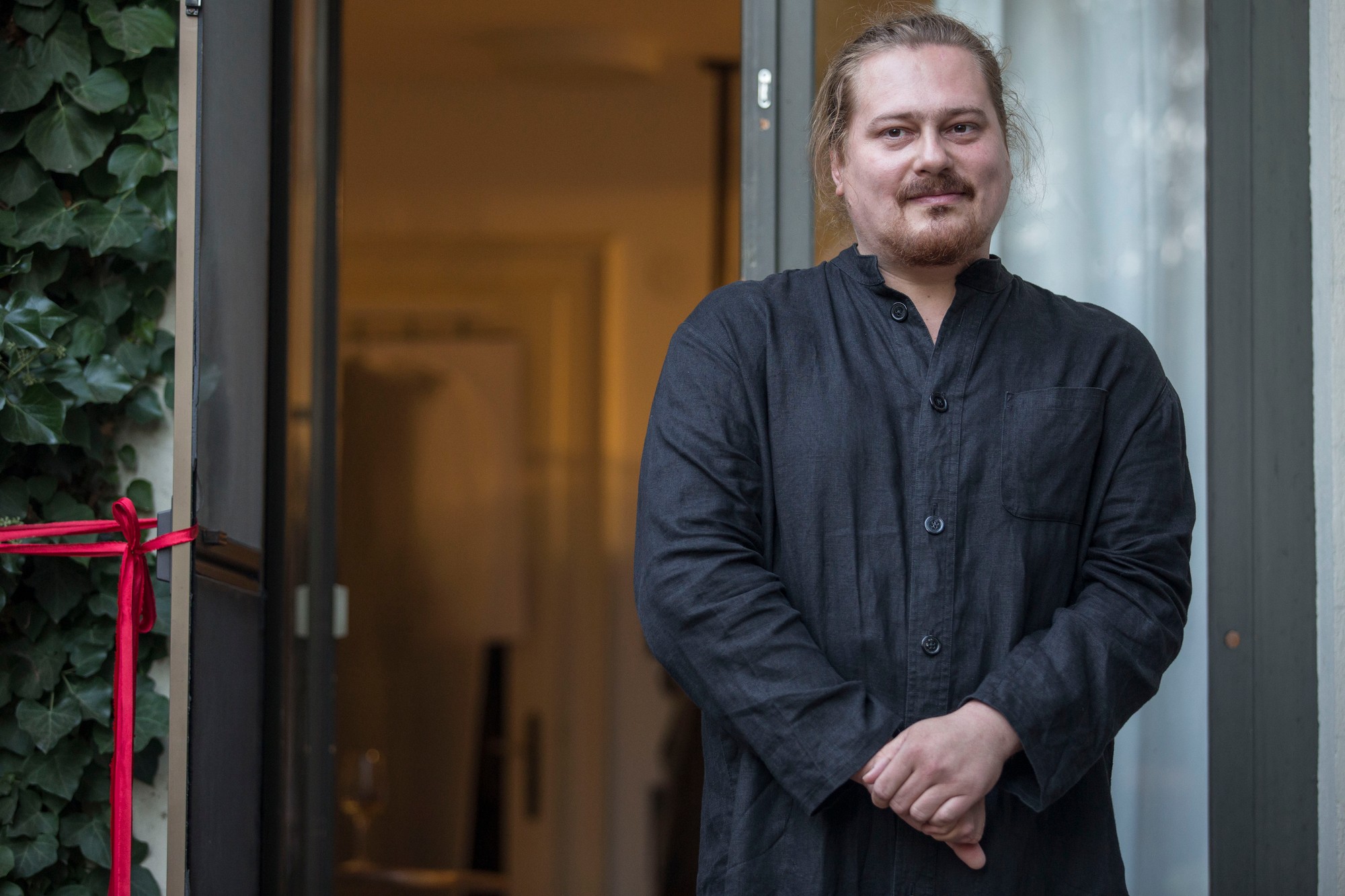 Módny návrhár Boris Hanečka. 