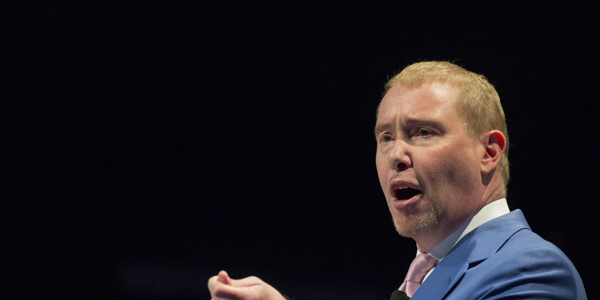 Investors pulled money from Jeff Gundlach's main fund for the first time since January 2014
