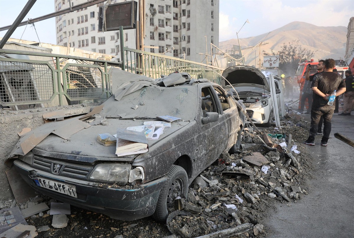 A massive attack on Tabriz. Explosions at the city airport