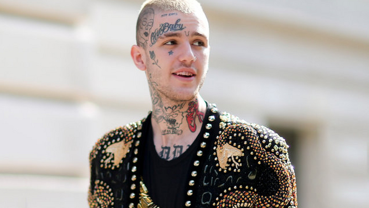 Lil Peep, 21-letni raper, zmarł z przedawkowania narkotyków. Głos zabrał brat muzyka, który twierdzi, że był to przypadek. "Był bardzo szczęśliwy z tego, w jakim miejscu w życiu się znalazł".