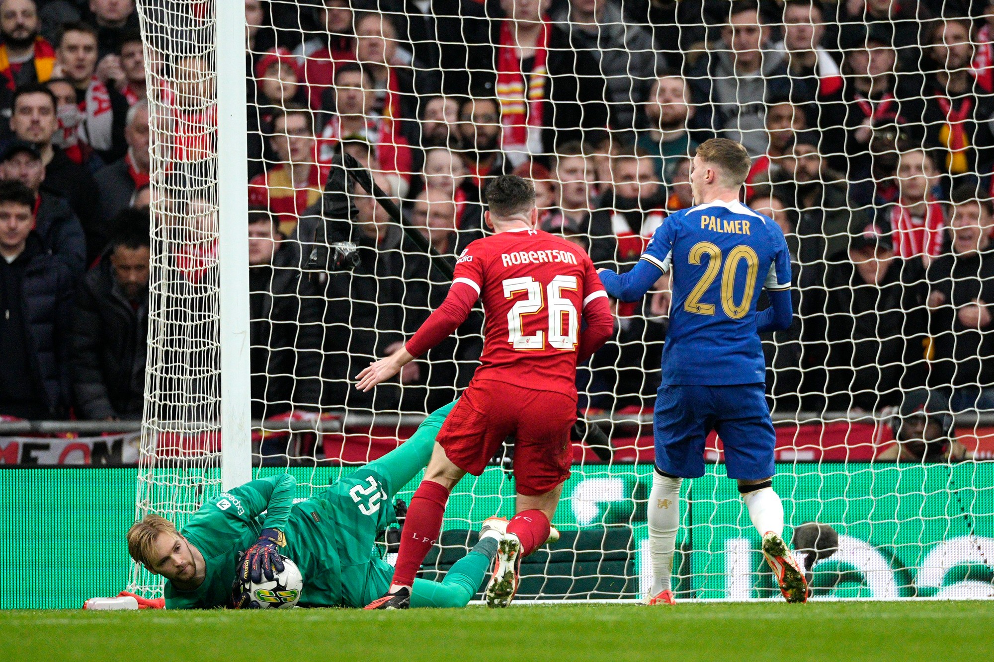 Carabao Cup: Liverpool FC - Chelsea FC. V nedeľnom finále v londýnskom Wembley zdolali FC Chelsea 1:0 po predĺžení, keď v 118. minúte rozhodol o ich triumfe hlavičkou kapitán Virgil van Dijk.