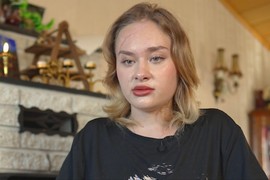 Aleksandra je iz hotela u Dubaiju izašla u HALJINI MARIJE KOJOJ JE SLOMLJENA KIČMA: Zašto je nosila njenu odeću dok se MANEKENKA U ZGRADI PORED BORILA ZA ŽIVOT?!