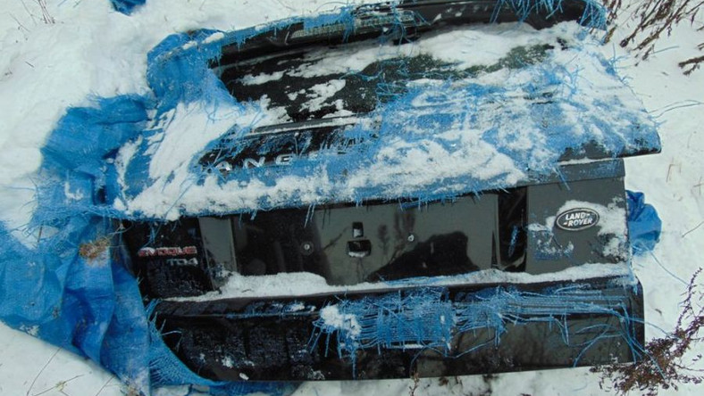 Policjanci CBŚP zlikwidowali dziuplę samochodową. W warsztacie w jednej z miejscowości pod Białymstokiem znaleziono cztery kradzione auta już rozmontowane na części. Jednak to może być czubek góry lodowej. Jakie marki padły łupem przestępców?