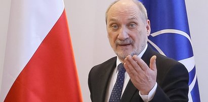 Macierewicz o godzinie katastrofy w Smoleńsku. Oszukiwano nas?!