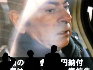 Oskarżony o oszustwa finansowe były prezes Nissana Carlos Ghosn skorzystał z dwóch samolotów, aby uciec z Japonii 