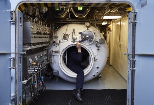 Gdynia: Marynarka Wojenna zaprezentowała nowoczesny niszczyciel min "Kormoran"