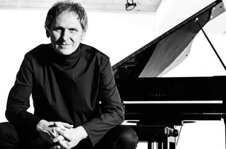 'Traveller' - nowa płyta i koncert Artura Dutkiewicza