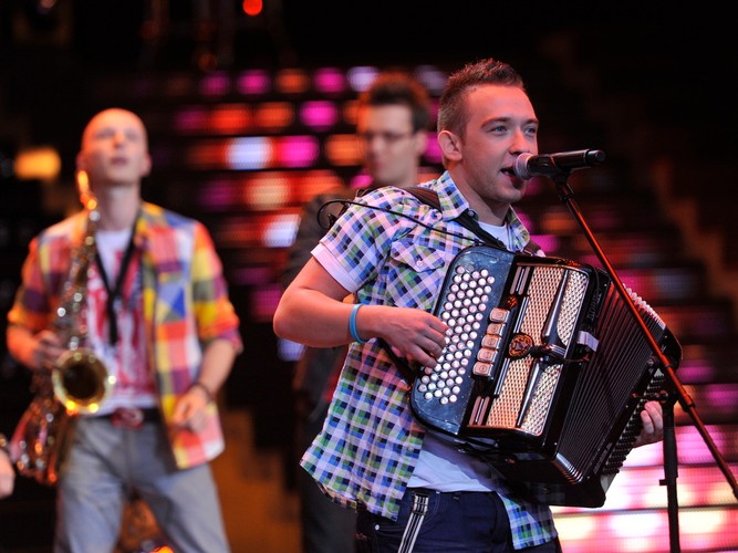 Zespół Enej zagrał na koncercie 'Szalone lata 60'