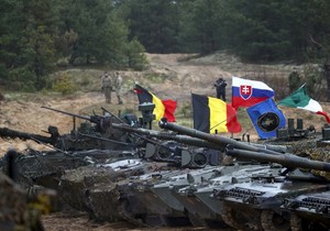 Vojna vežba u bazi Adazi u Letoniji 15. novembra 2022.