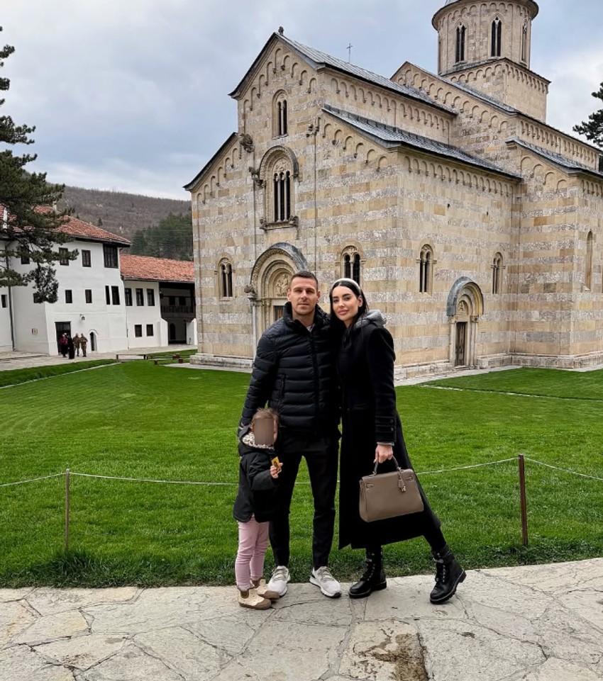 Katarina Gujić sa porodicom