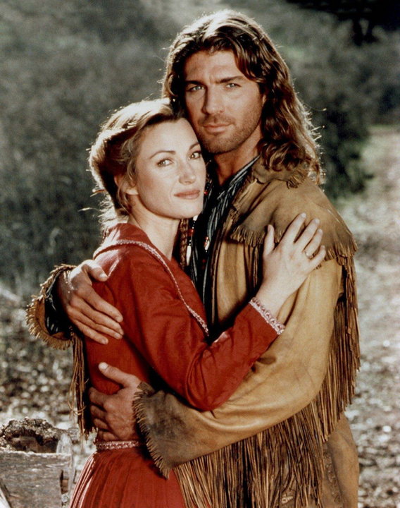 Jane Seymour jako Dr Michaela "Mike" Quinn i Joe Lando jako Byron Sully