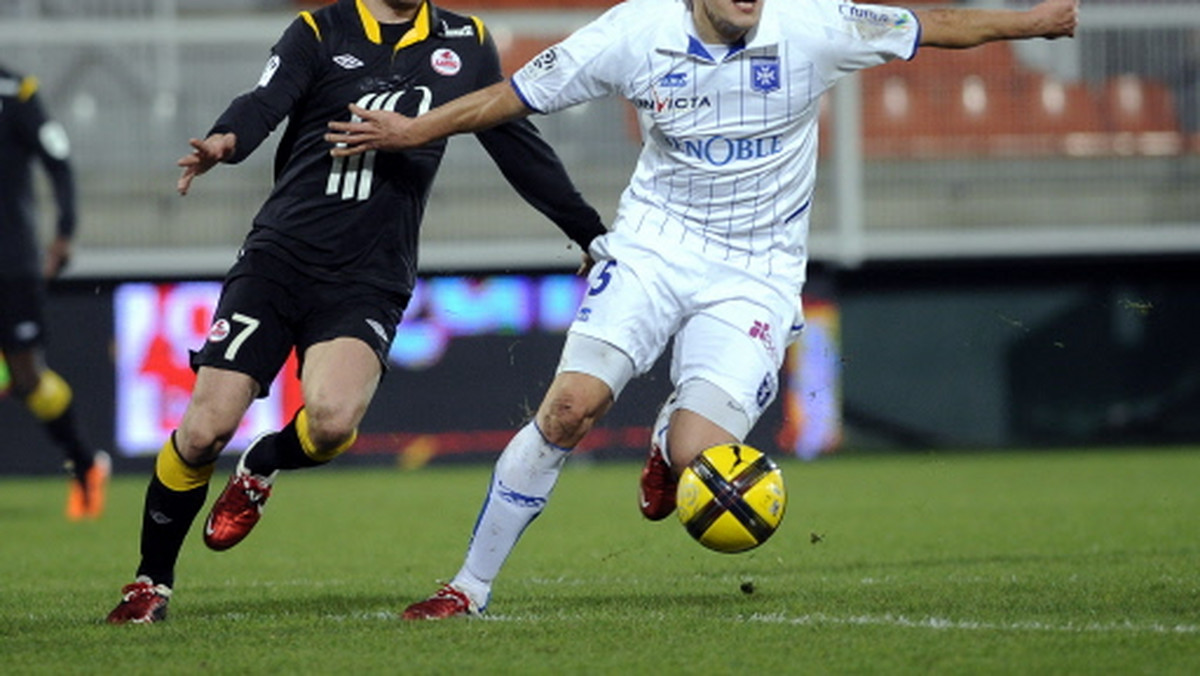 AJ Auxerre zremisowało z OSC Lille 1:1 (0:1) w meczu 22. kolejki Ligue 1. Remis dla gospodarzy uratował Dariusz Dudka, który zdobył gola w 86. minucie spotkania.