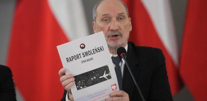 Macierewicz ujawnił, ile rodziny ofiar Smoleńska dostały pieniędzy