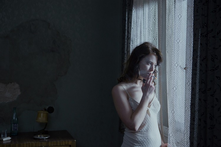 Lou de Laâge jako Mathilde Beaulieu