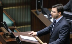 Tyszka: Sejmowa większość nie powinna wycofywać się pod wpływem 'paru błaznów'