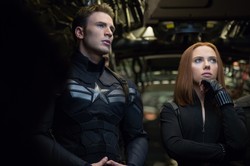 Captain America nie ma czasu na randki, nawet ze Scarlett Johansson