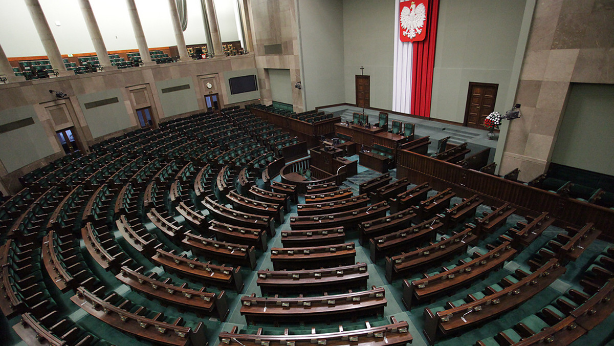 Cztery pytania o podsumowanie dwóch lat kadencji Sejmu wysłane do wszystkich posłów, tydzień na udzielenie odpowiedzi, 48 uzupełnionych ankiet – to bilans akcji Onetu i MamPrawoWiedziec.pl z okazji półmetka Sejmu. Czym najchętniej chwalą się posłowie?