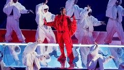 Rihanna saw her biggest day in Apple Music history after Halftime Show