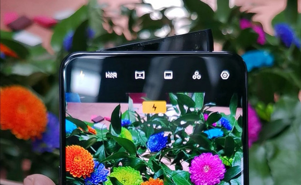 Rusza PRZEDSPRZEDAŻ Oppo Reno 10x. Do Polski trafi mocniejsza wersja smartfona