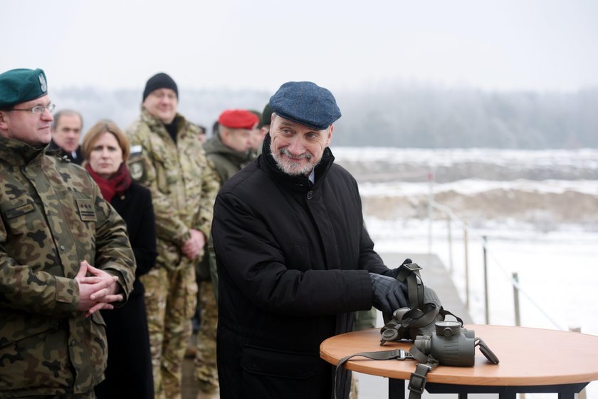 Nowe „zabawki" Macierewicza. To dostanie Obrona Terytorialna?