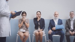 Jak skorzystać z pomocy lekarskiej w majówkę? Najważniejsze informacje