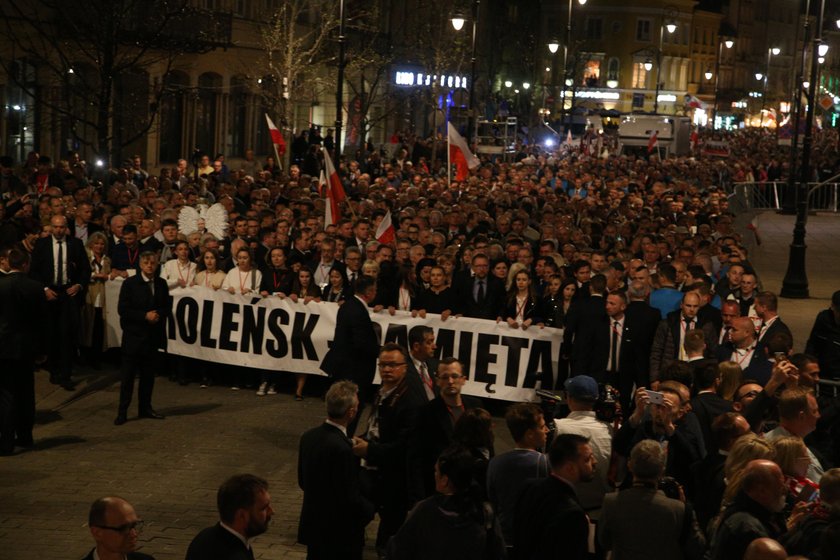 Obchody ósmej rocznicy katastrofy smoleńskiej. Relacja na żywo