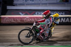 Ósma z rzędu porażka beniaminka z Ostrowa [WYNIKI i TABELA]