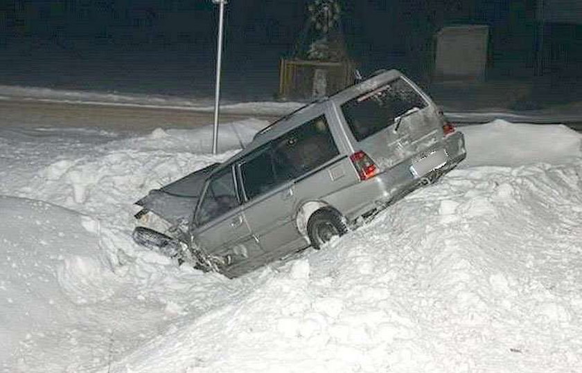 Chrysler zniszczył poloneza! FOTO