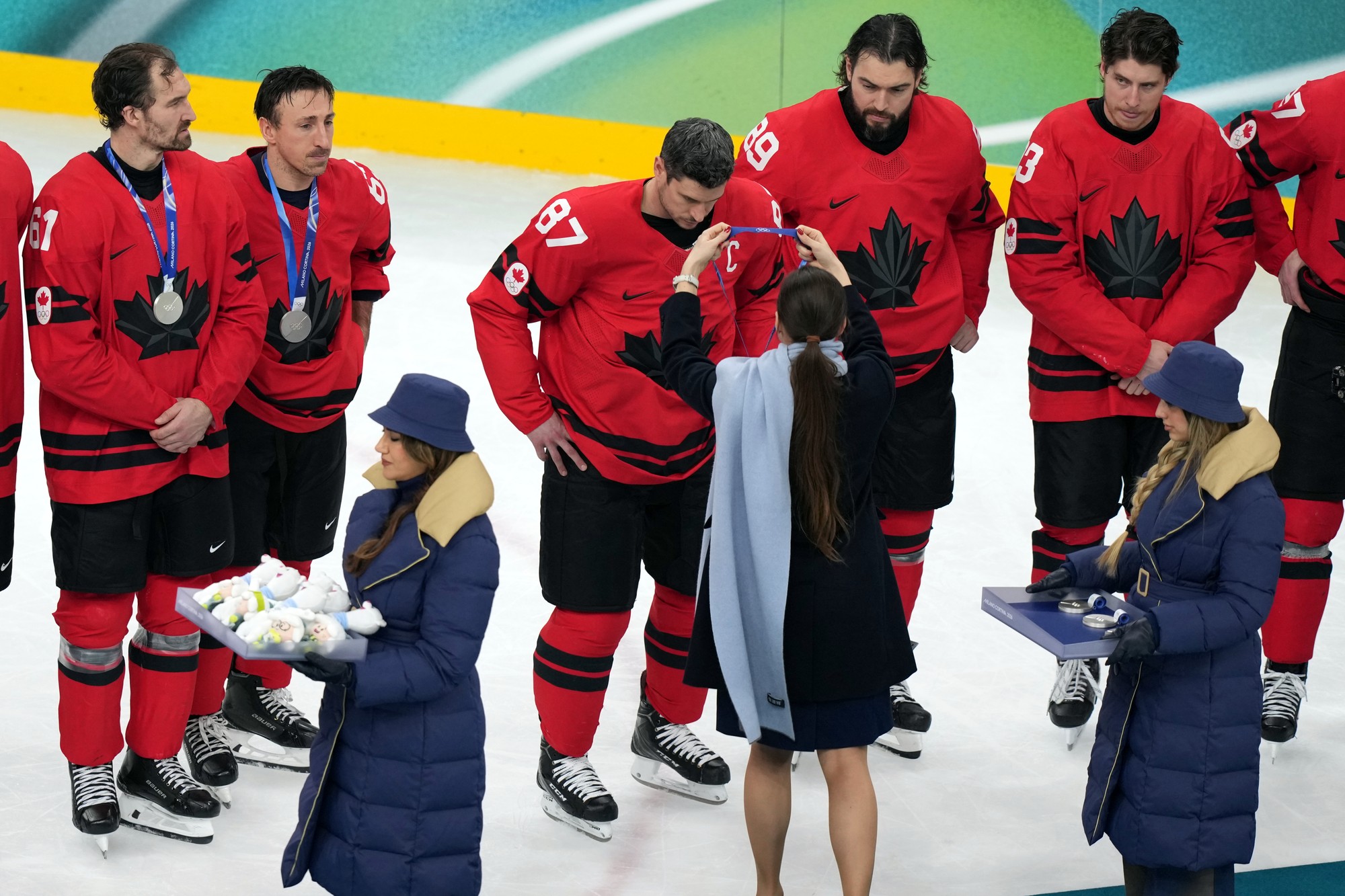 Finálový zápas ZOH 2026: Kanada - USA. 
