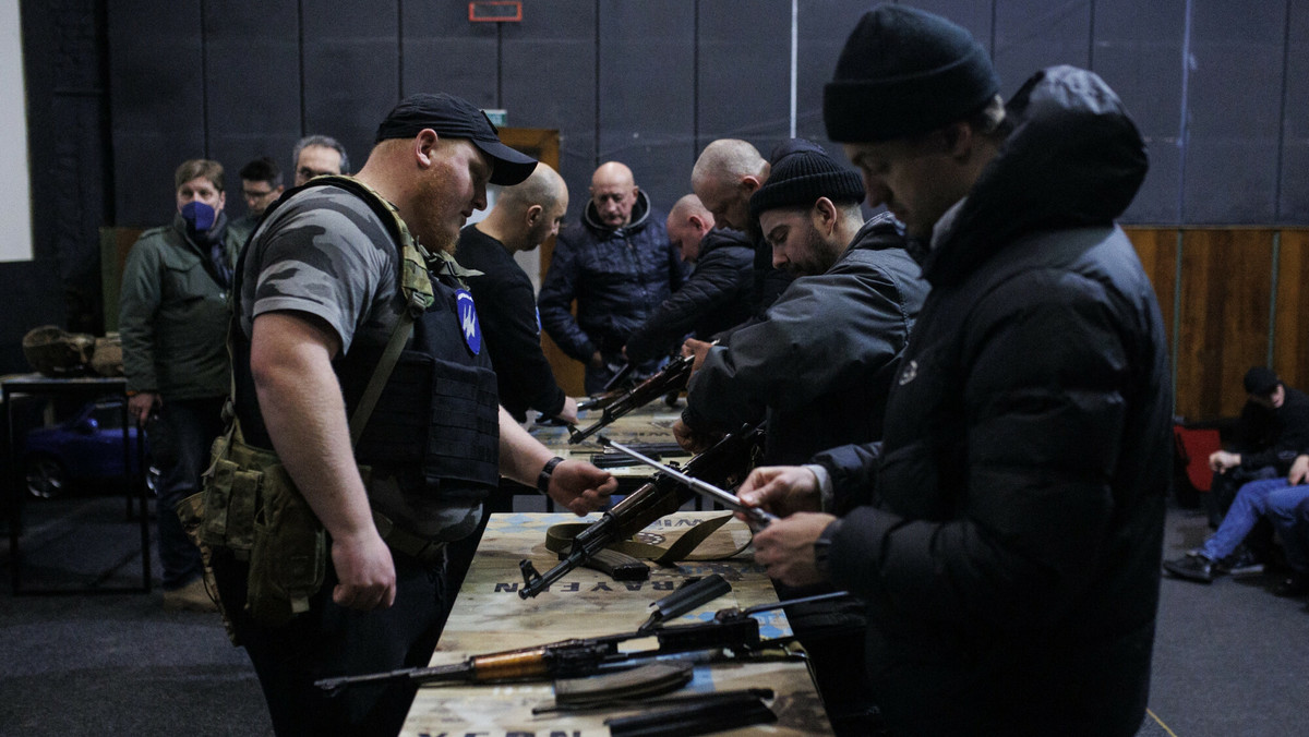 Białorusini z Warszawy jadą na wojnę. Chcą pomóc Ukraińcom