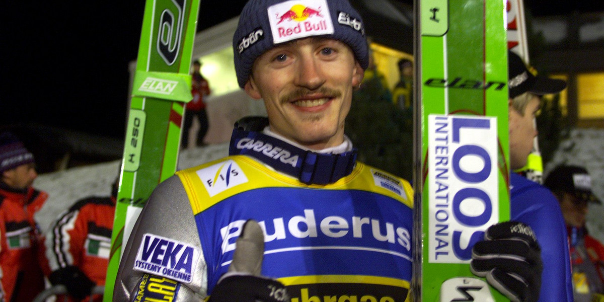 Adam Małysz był pierwszym Polakiem, który triumfował w klasyfikacji generalnej Turnieju Czterech Skoczni.