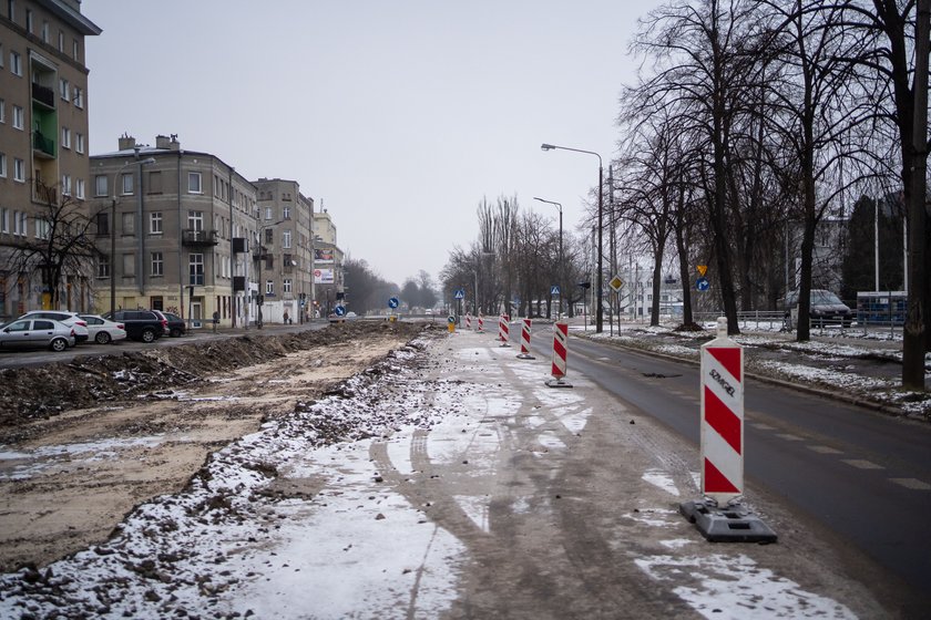 Remont ul.Wojska Polskiego - robotników nie widać, ale... przebudowa trwa