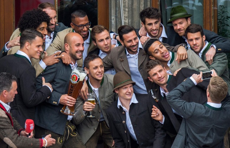 Tak Robert Lewandowski z kolegami z Bayernu świętował mistrzowski tytuł