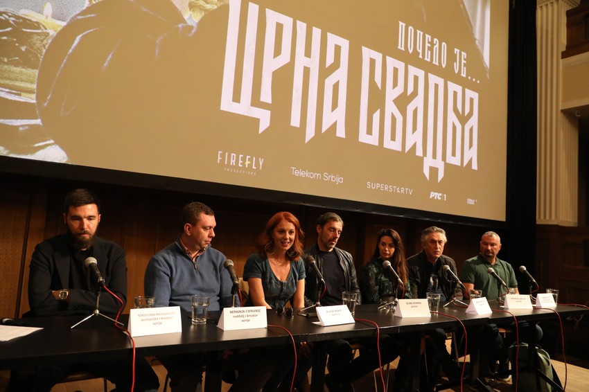 Deo ekipe serije "Crna svadba"