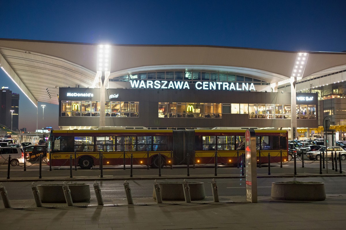 Pożar na Dworcu Centralnym. Paliły się ubrania na zapleczu Biedronki