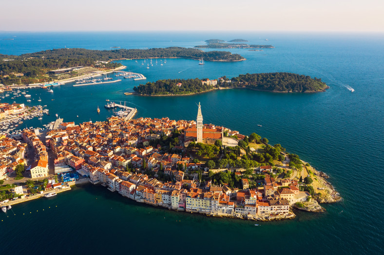 Chorwacja: Rovinj to przepiękne miasto, które przyciąga tłumy turystów