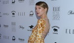 Gwiazdy brylują na gali Elle Style Awards 2022. Lara Gessler wyeksponowała ciążowe krągłości w stylizacji wzorowanej na... żyrafie [ZDJĘCIA]