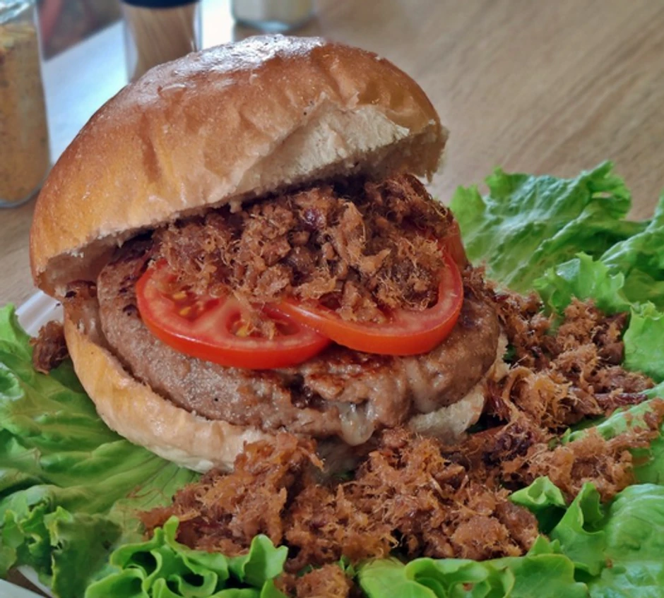 Pljeskavica sa spržom