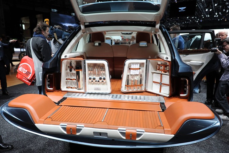 Bentley EXP 9 F concept