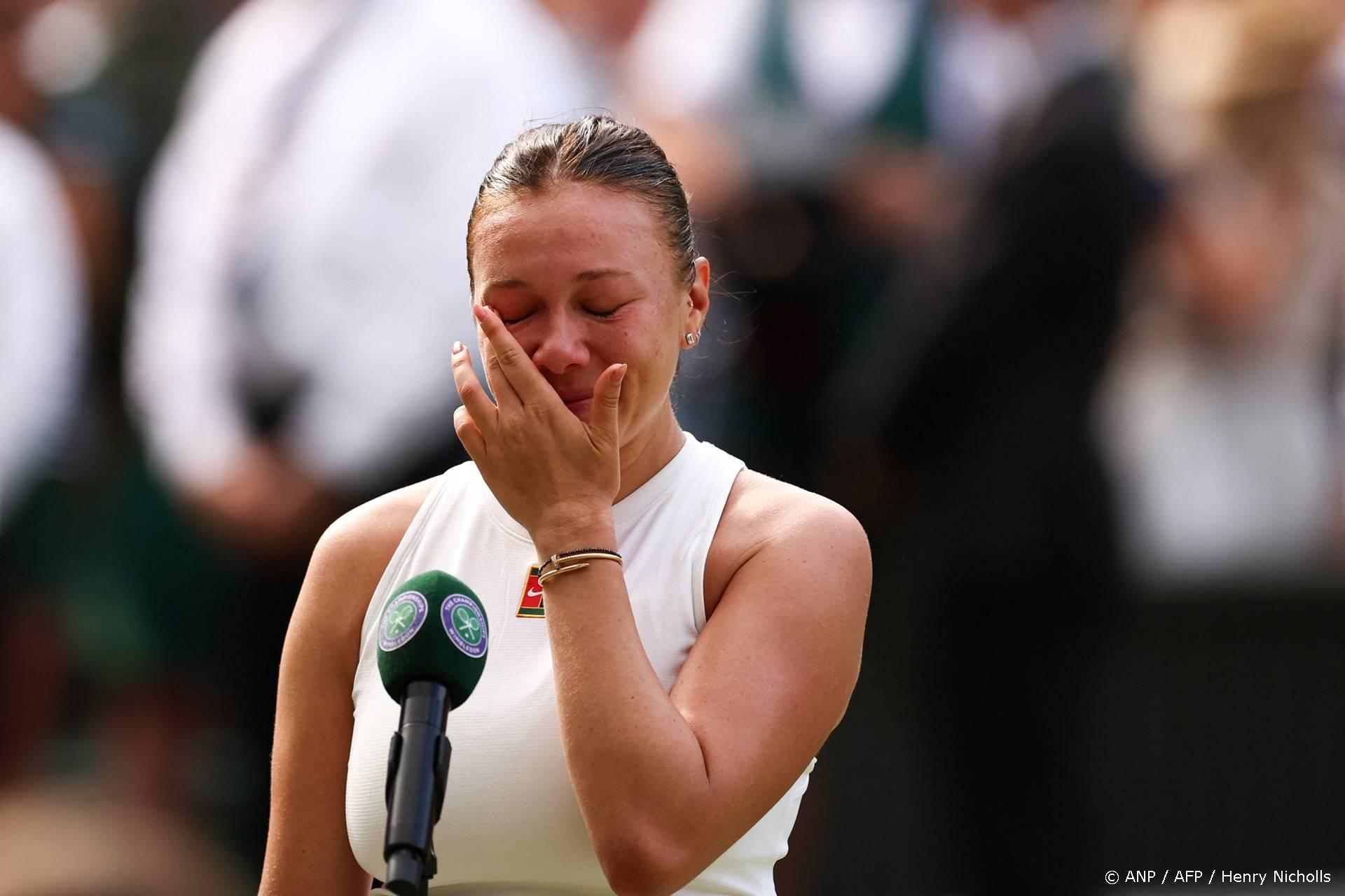Anisimova in tranen na 6-0 6-0 nederlaag Wimbledon finale