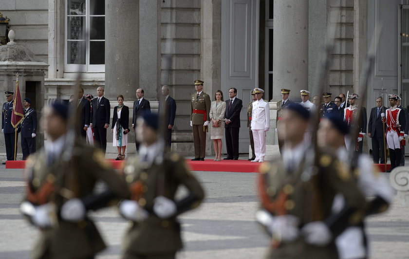 Królowa Letizia na uroczystości wojskowej w Madrycie