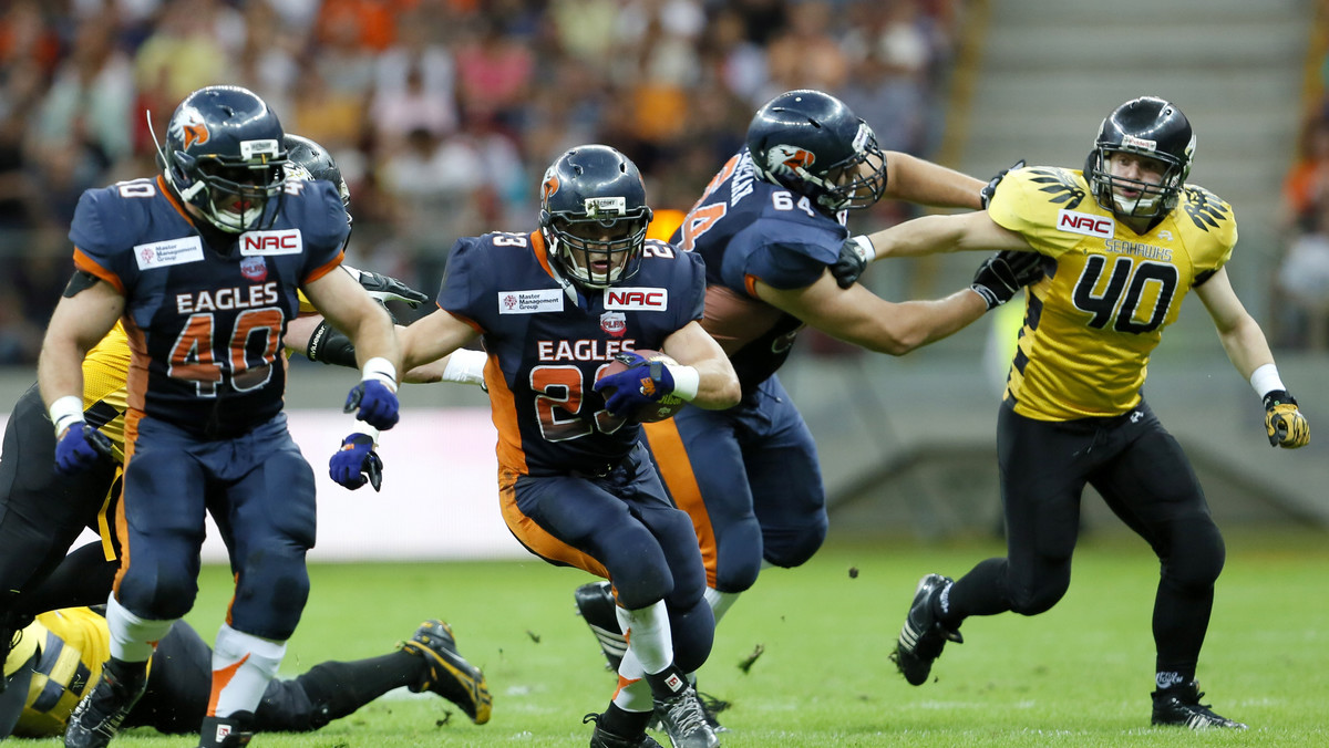 W finale Polskiej Ligi Futbolu Amerykańskiego rozgrywanym na Stadionie Narodowym w Warszawie zespół Seahawks Gdynia pokonał Warsaw Eagles 52:37. Mecz, który był rozgrywany na wzór amerykańskiego Super Bowl, zgromadził na trybunach ponad 20 tysięcy kibiców.