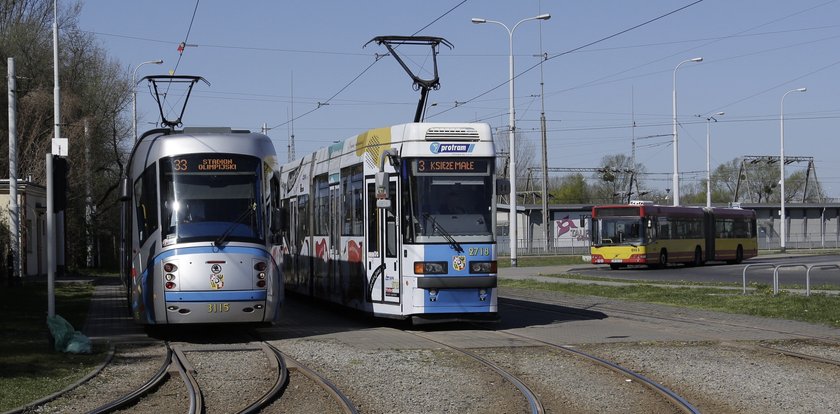 Trójka zawiezie pasażerów do Leśnicy